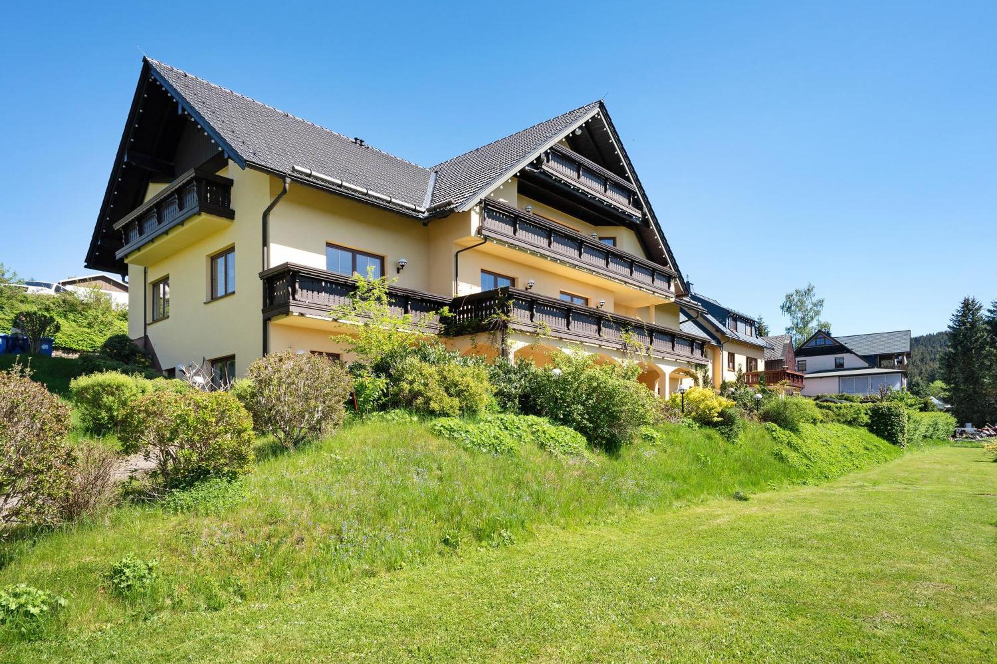 Pension Bergblick Marienberg Bagian luar foto