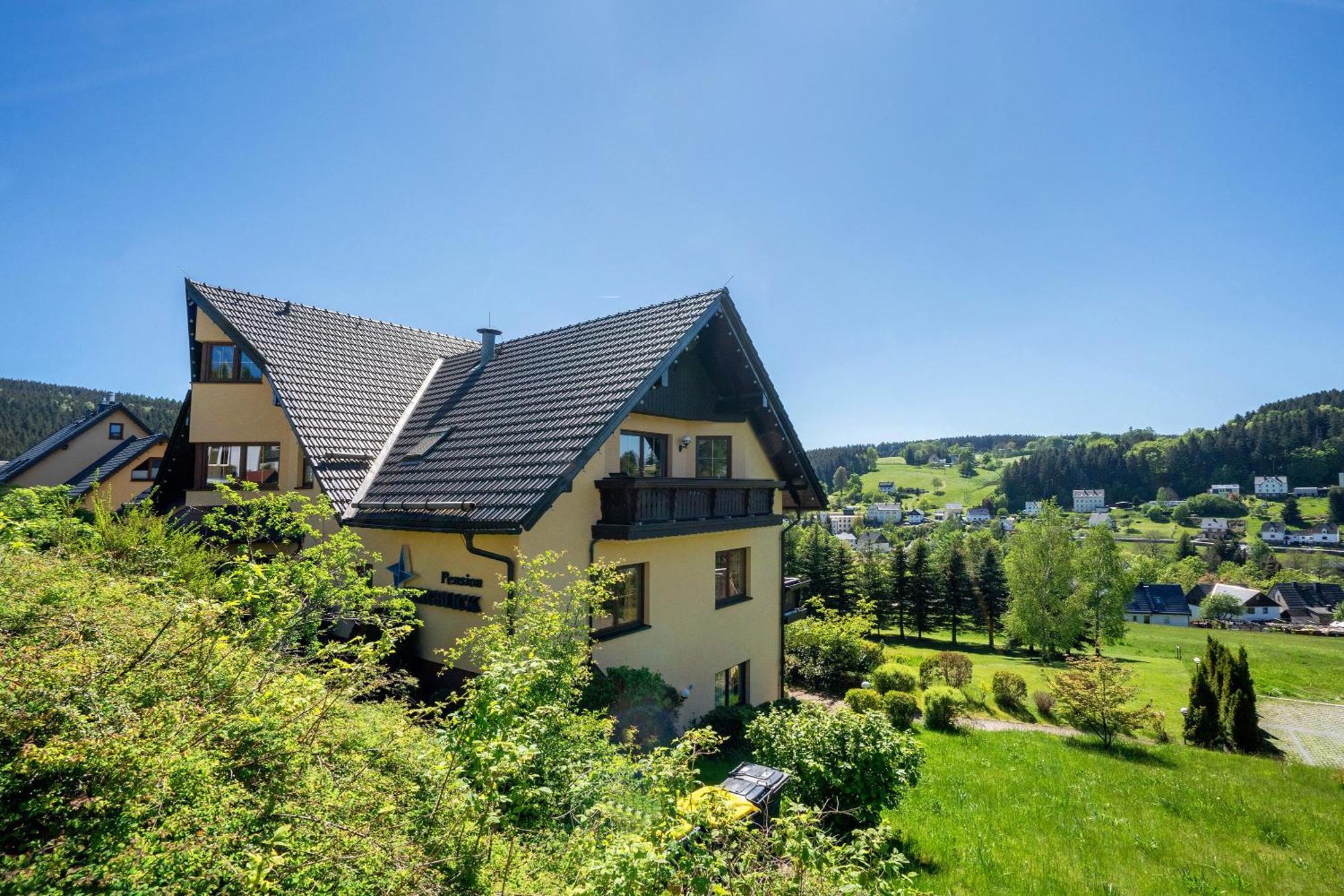 Pension Bergblick Marienberg Bagian luar foto