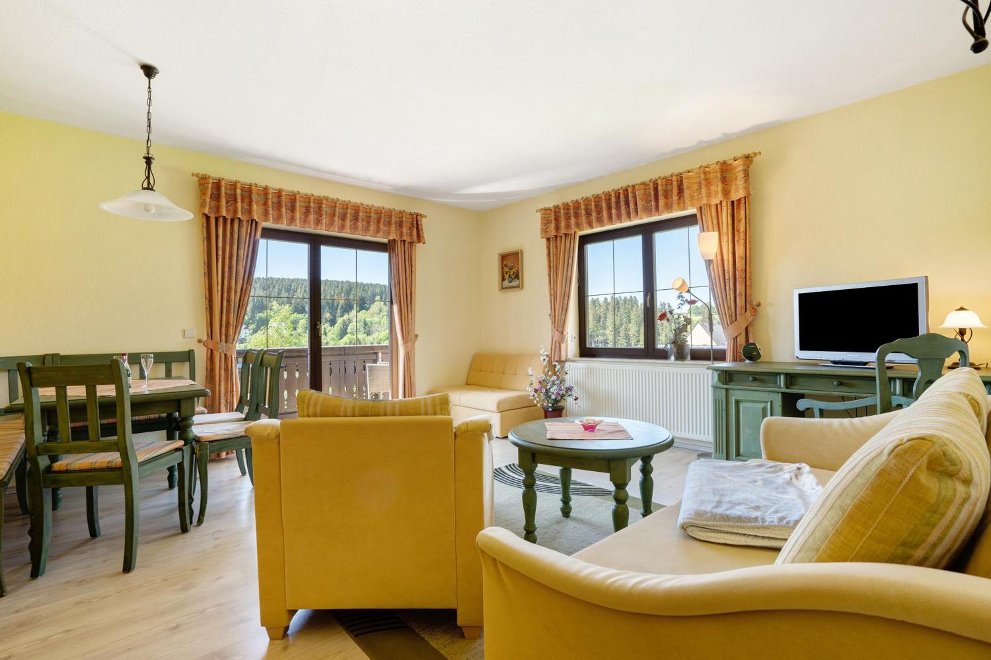 Pension Bergblick Marienberg Bagian luar foto